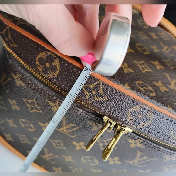 Louis Vuitton Monogram Nice Vanity Case - Picture 17 of 17